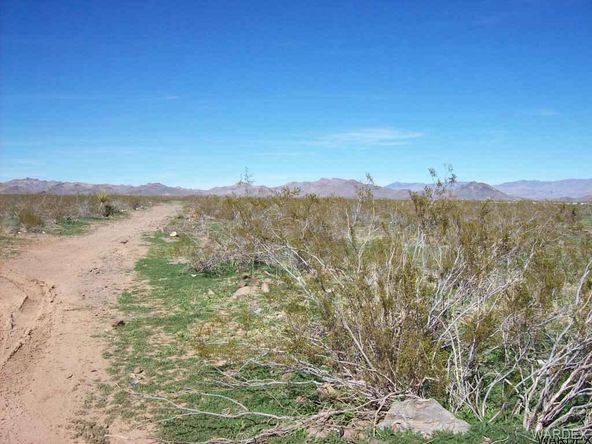 N Dome Rd: N Dome Rd, Golden Valley, AZ 86413